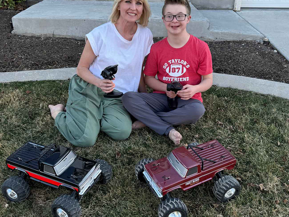 FMS 1:10 Ford F100 ラジコンモンスタートラック RTR 2WD