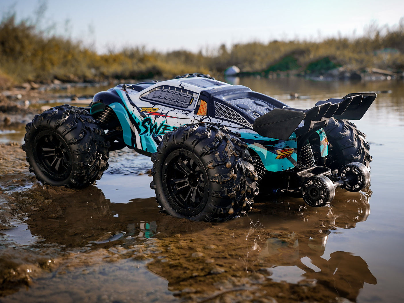 SUCHIYU 1/16 16102PROブラシレス高速ラジコンカー 4WDオフロードRTR