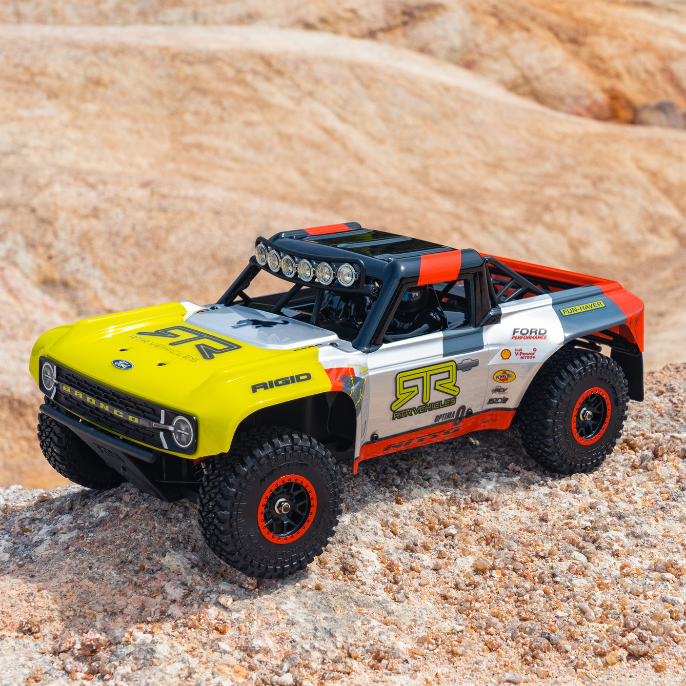 FMS 1/18 FSC18 FORD BRONCO EBショートトラックRCカー RTR