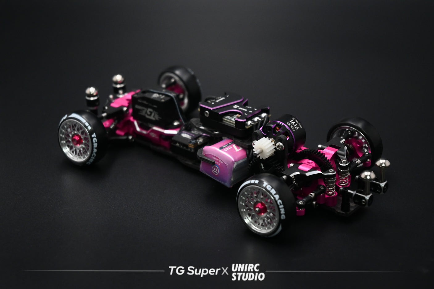 TG Super TG+ 1/24 RWD RCドリフトカーシャーシ(電子パーツ付属)