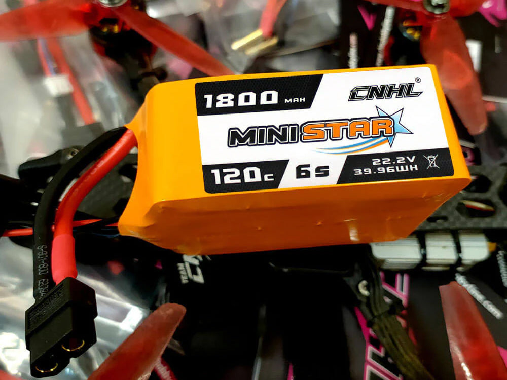 CNHL MiniStar 6S LiPoバッテリー 1300mAh / 1800mAh 22.2V 120C(XT60プラグ付き)FPVドローン用