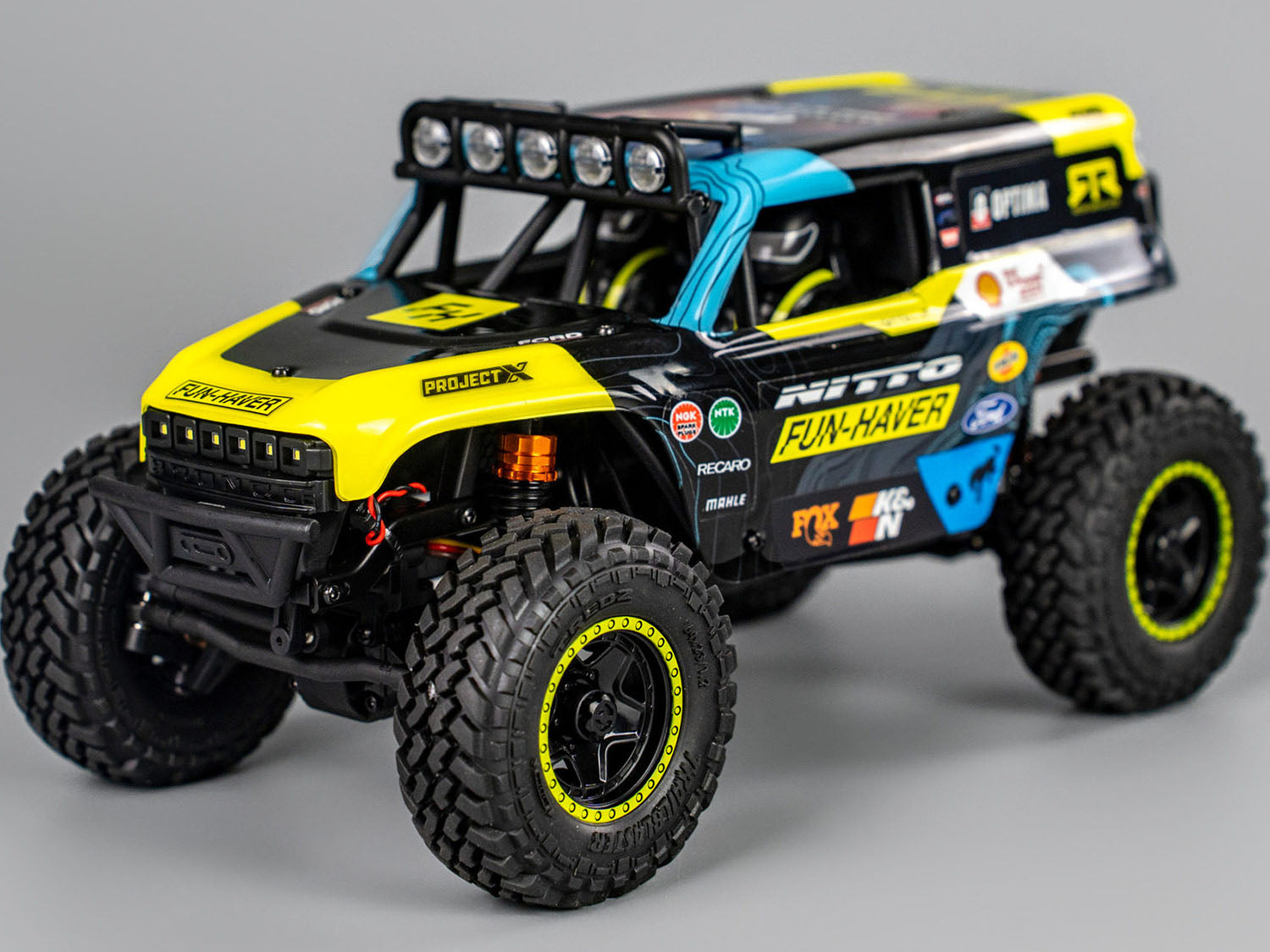 HPI Venture18 Flux Ford Bronco U4 4400 1/18 ラジコンクローラーRTR
