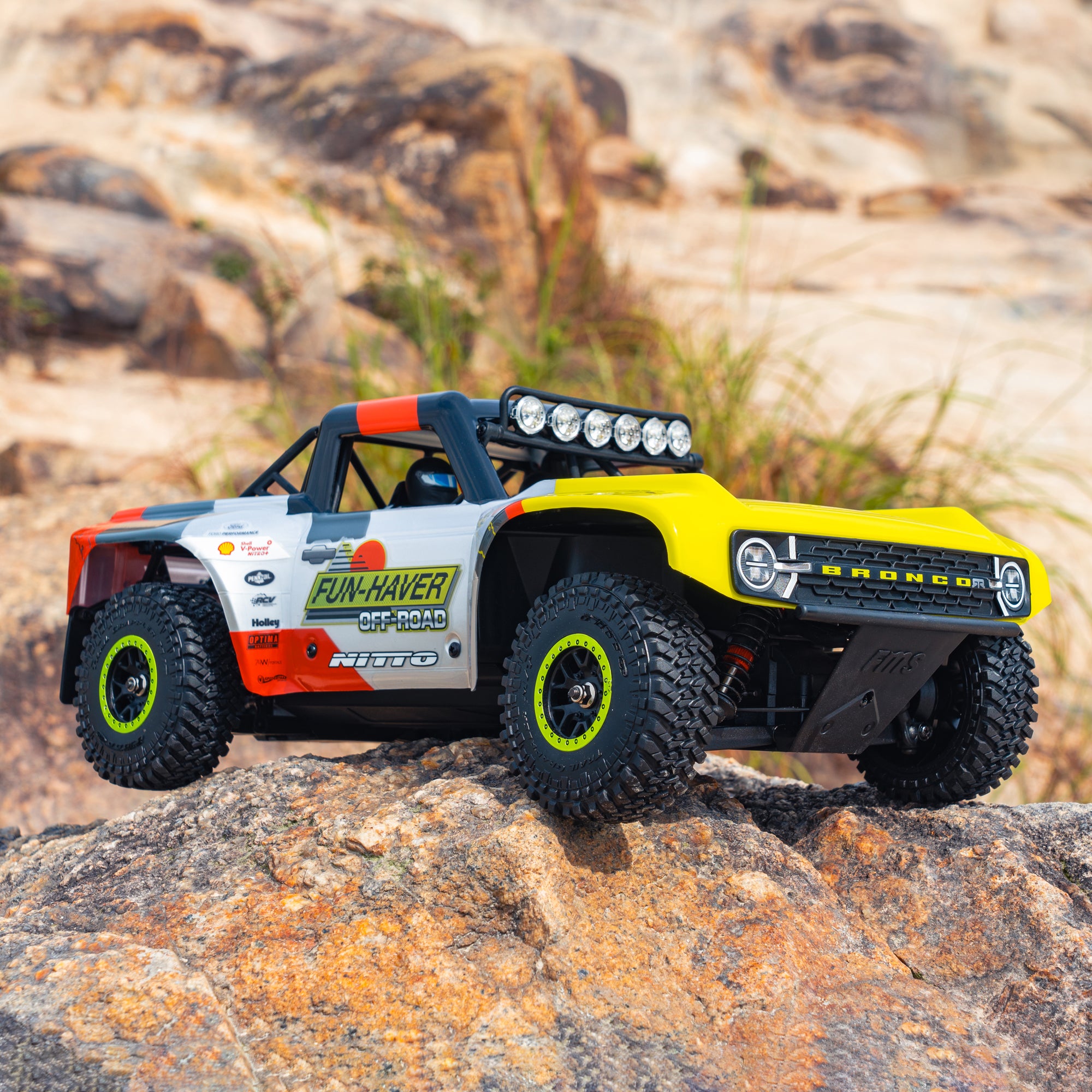 FMS 1/18 FSC18 FORD BRONCO EBショートトラックRCカー RTR – YOYOHOBBY