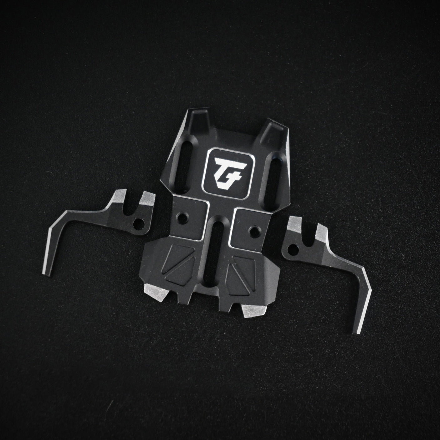 TG Super OPパーツ TG+ バッテリーホルダー付きアッパーデッキ
